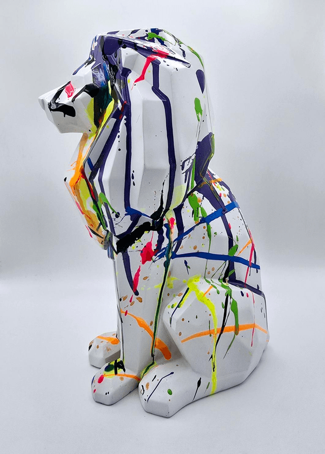 648. Geometric moulded Lion Ornament. Street Art style