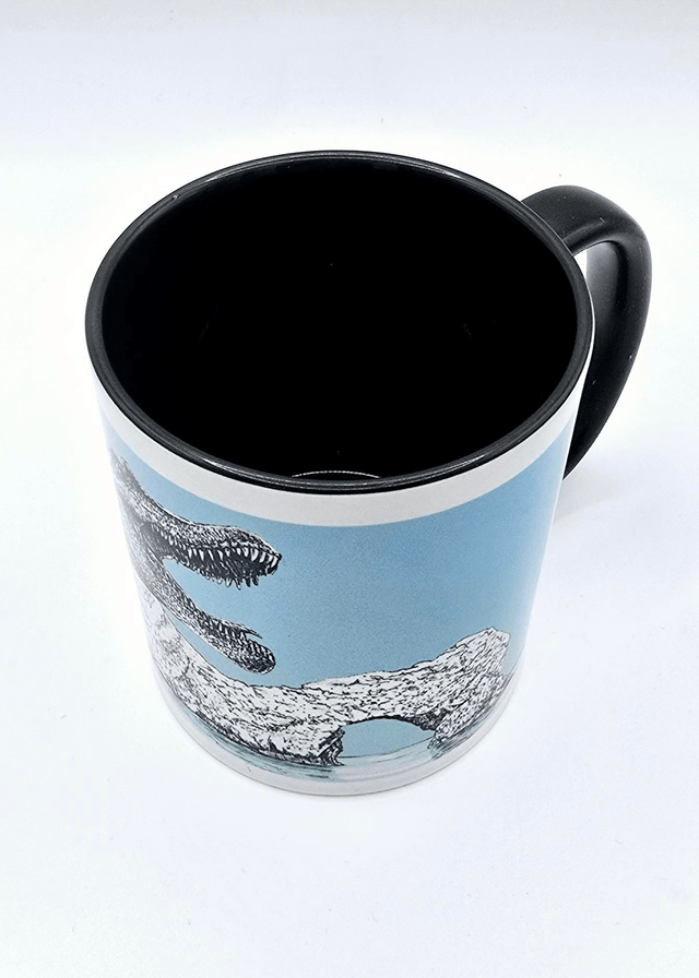 546. Jurrasic Coast. Dinosaurs at Durdle door Mug