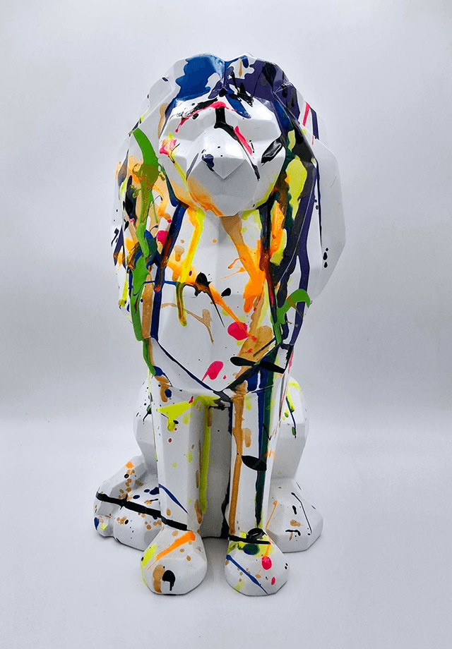 648. Geometric moulded Lion Ornament. Street Art style